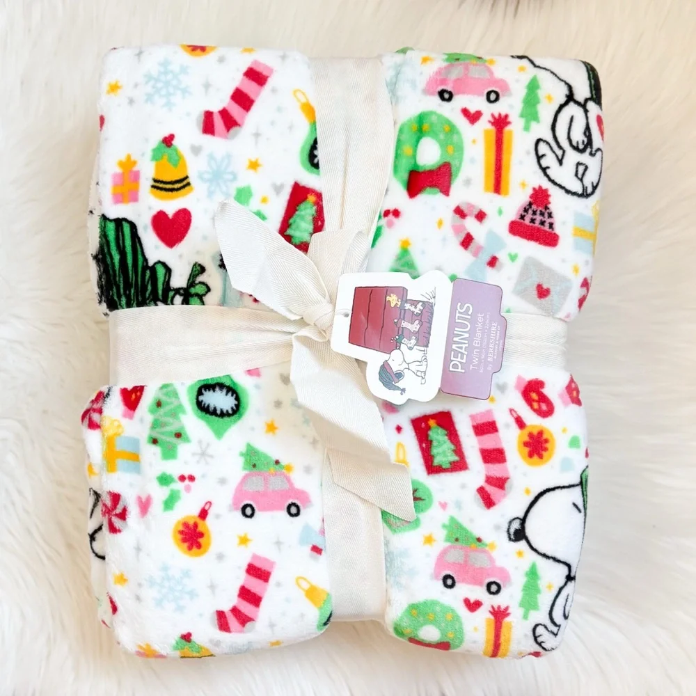 Peanuts Holiday Icons Fleece Throw Blanket
